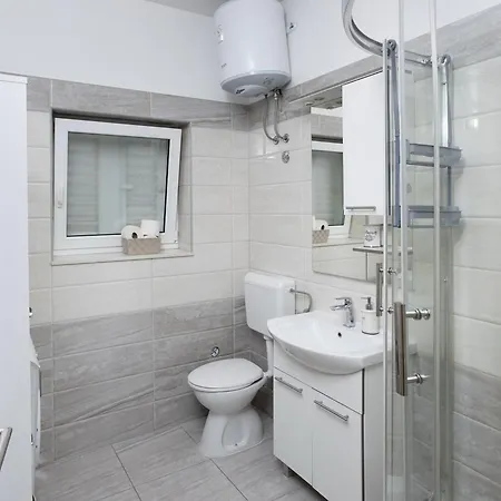 Mia - Two Bedroom With Balcony Apartamento Split